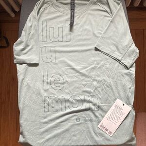 lululemon athletica Light Green Short Sleeve Tee
